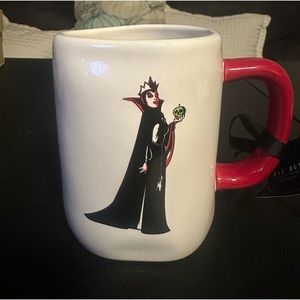 Rae Dunn Disney Halloween Mug♥️
